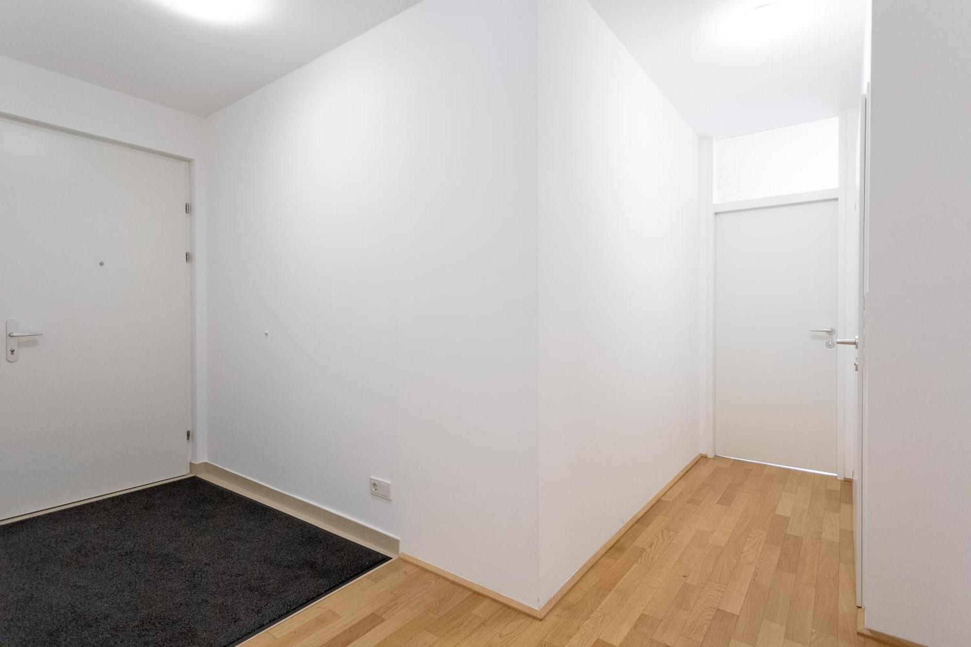 Private Room With Ac- Microwave, Personal Fridge & Metro Access - 7 Min To Center Viyana Dış mekan fotoğraf